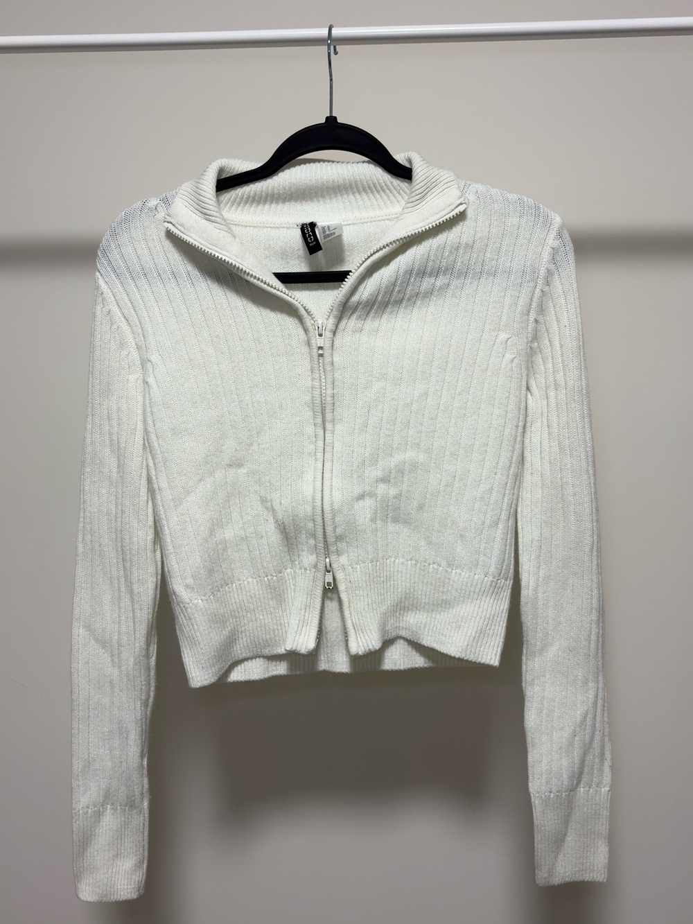 H&M Divided White Cropped Ribbed Zip-Up Cardigan Sweater